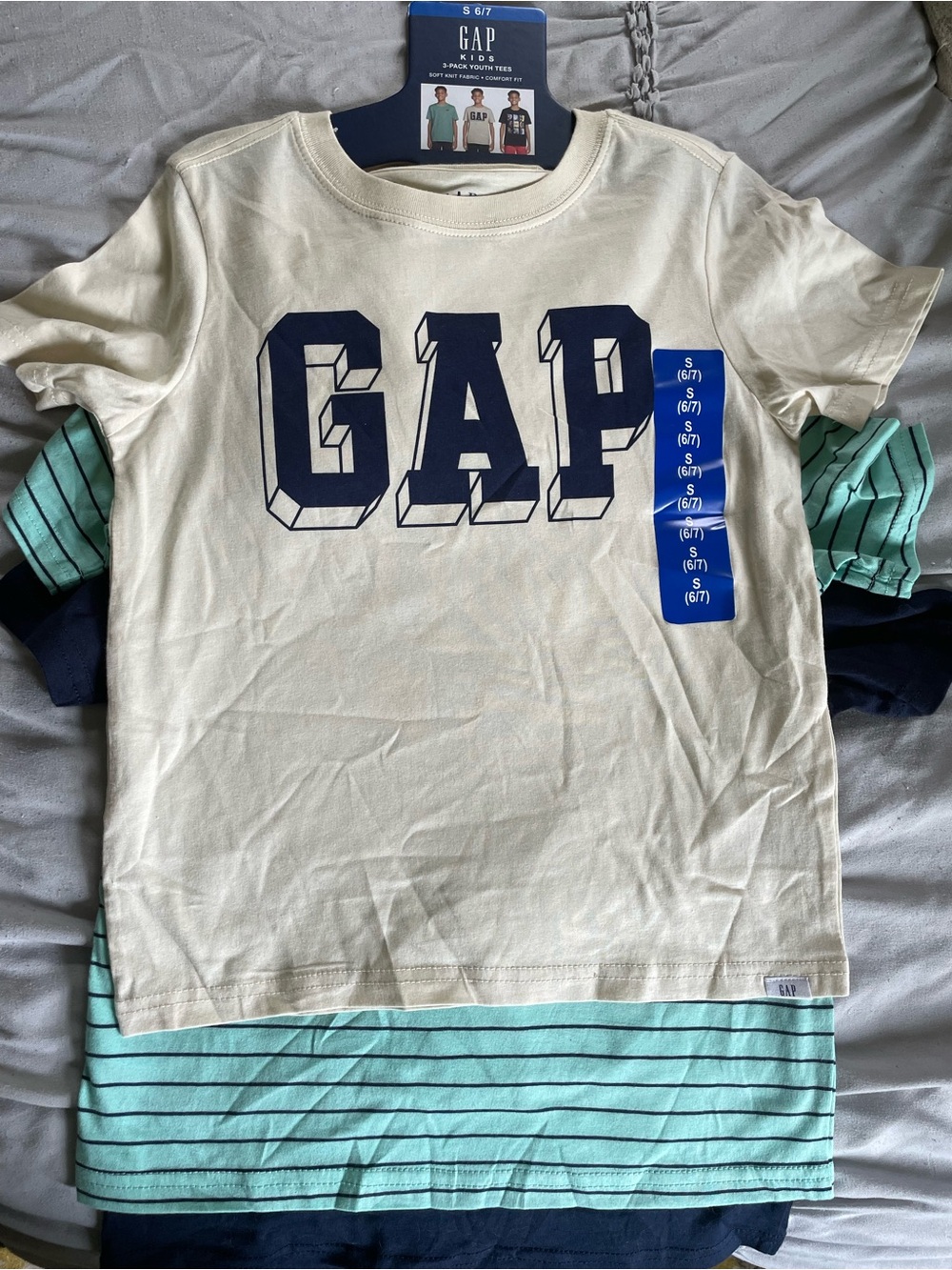 NWT Boys GAP t-shirts